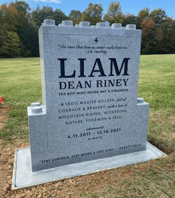 Positive Tombstones (19 pics)