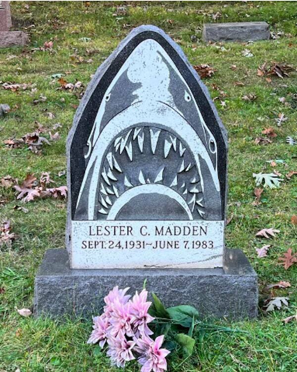 Positive Tombstones (19 pics)