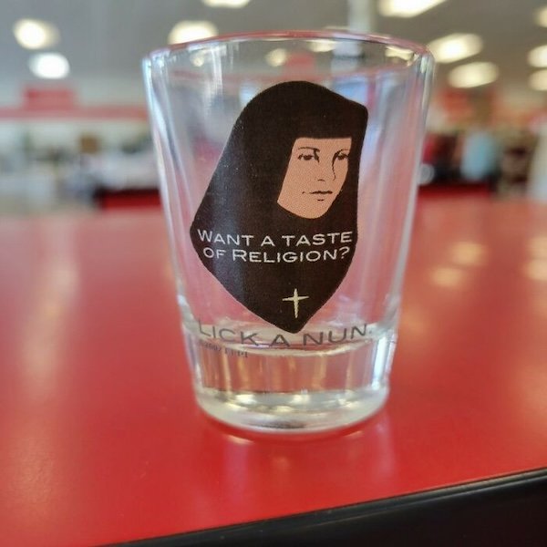 Weird Finds In Thrift Shops (38 pics)