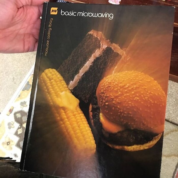 Weird Finds In Thrift Shops (38 pics)