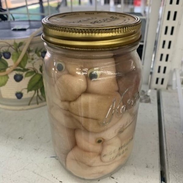 Weird Finds In Thrift Shops (38 pics)