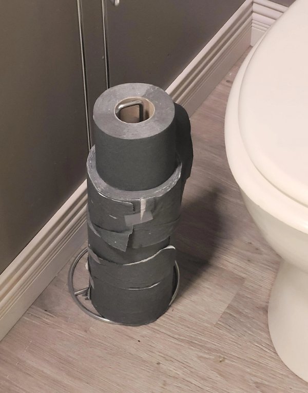 What Is Going On Here? (29 pics)