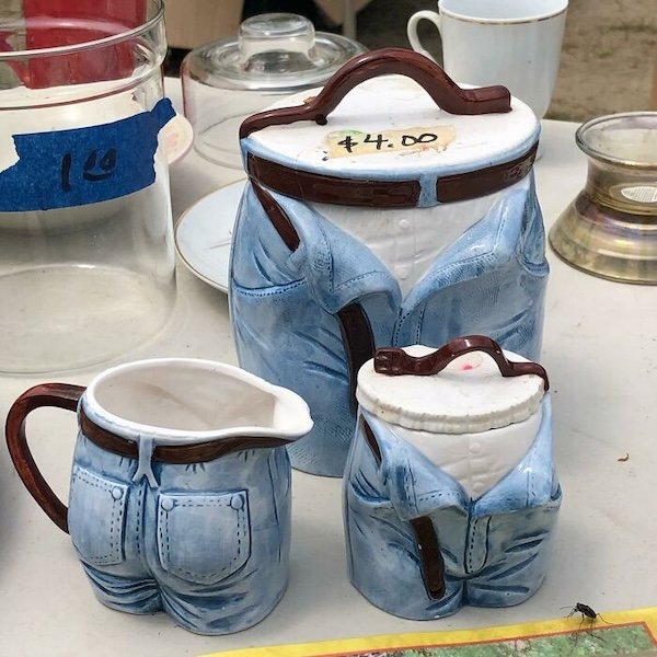 Weird Finds In Thrift Shops (38 pics)