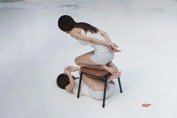 What Is Going On Here? (29 pics)
