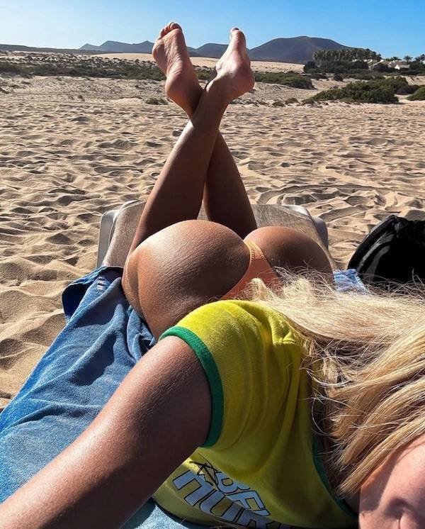 Slim Girls (40 pics)
