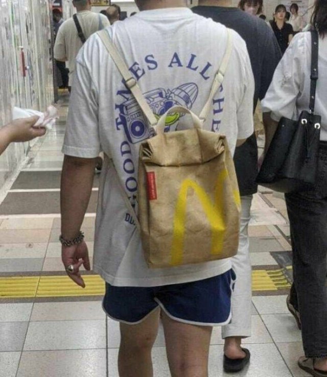 Awful Fashion And Fake Brands (20 pics)