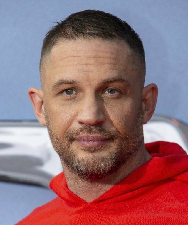 People Chosen The Most Attractive Actors (20 pics) People Chosen The Most Attractive Actors (20 pics)