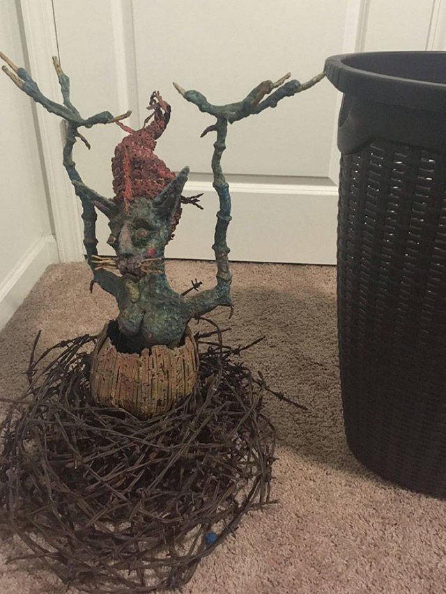 Creepy Finds In New Houses (36 pics)
