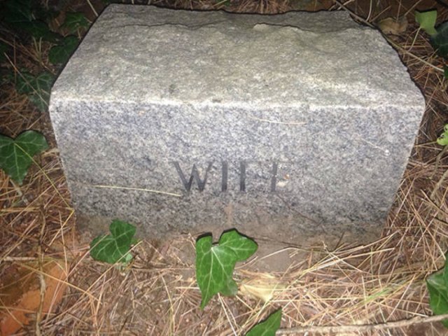 Creepy Finds In New Houses (36 pics)