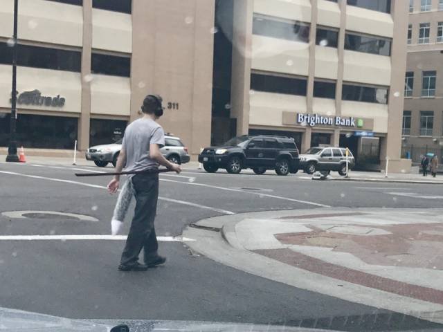 What Is Going On Here? (39 pics)