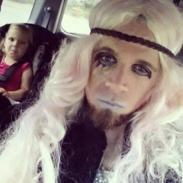 What Is Going On Here? (39 pics)