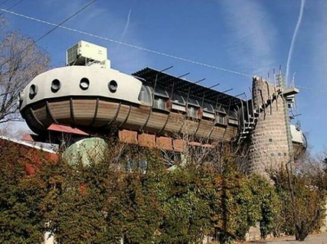 Unusual Houses (22 pics)