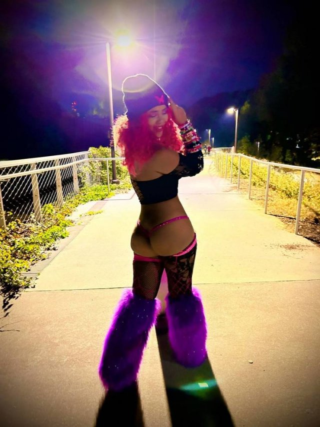 Girls At Music Festivals (38 pics)