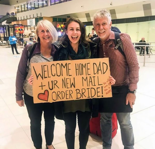 Original Signs At Airports (27 pics)