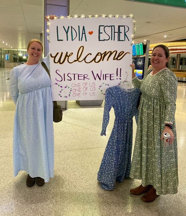Original Signs At Airports (27 pics)