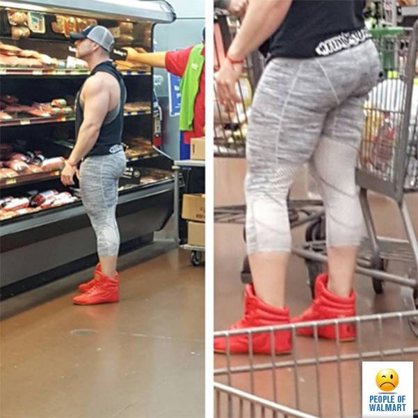 Odd People In Stores (47 pics)