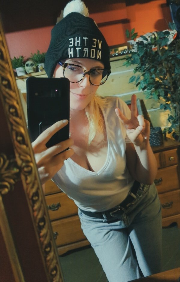 Selfie Girls (30 pics)