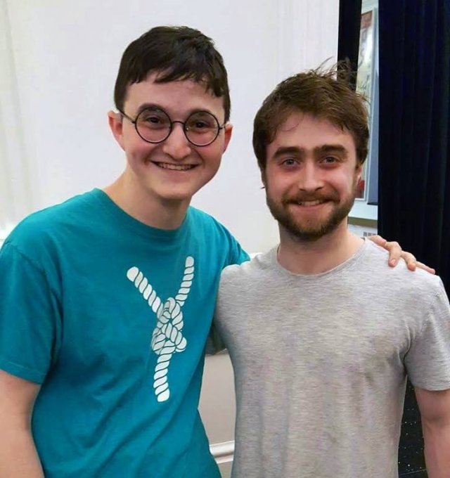 Celebrities Doppelgangers (19 pics) Celebrities Doppelgangers (19 pics)