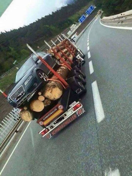 Strange Encounters On The Roads (44 pics)