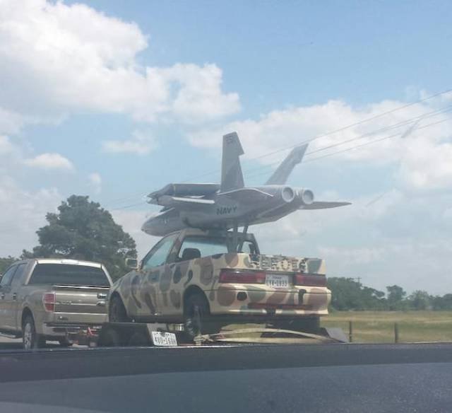 Strange Encounters On The Roads (44 pics)