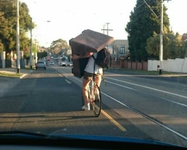 Strange Encounters On The Roads (44 pics)