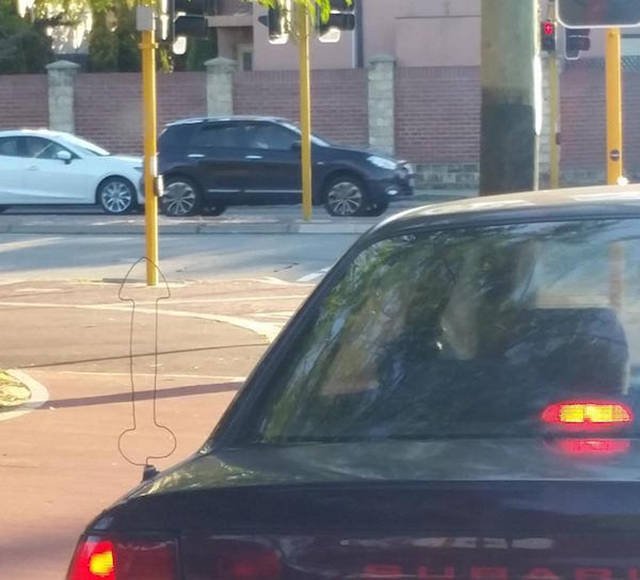 Strange Encounters On The Roads (44 pics)