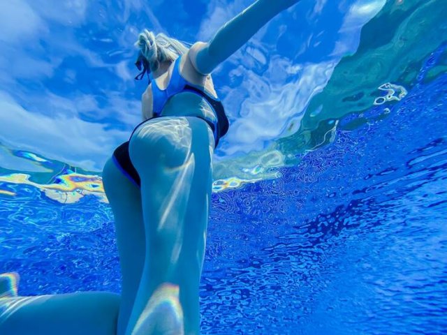 Wet Girls (52 pics)