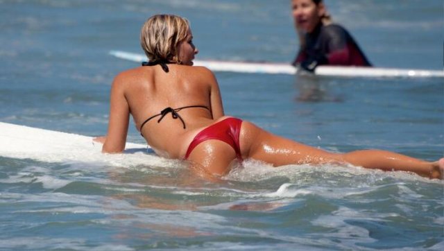 Wet Girls (52 pics)