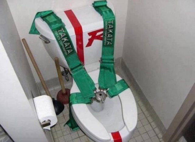What Is Going On Here? (49 pics)