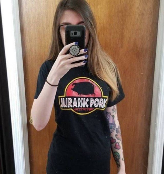 What Is Going On Here? (49 pics)