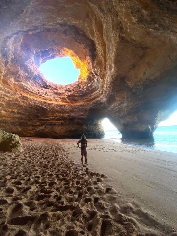 Girls And Nature (41 pics)