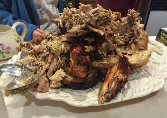 Epic Thanksgiving Disasters (23 pics)