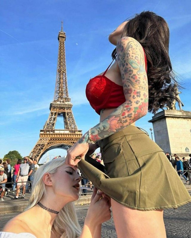 Cute Girls (43 pics)