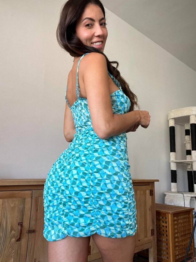 Girls In Sundresses (45 pics)