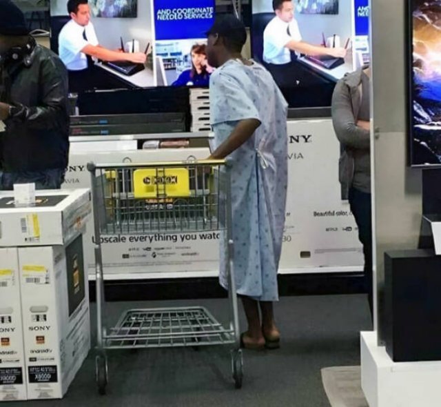 Unlucky Black Friday (25 pics)