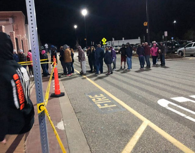 Unlucky Black Friday (25 pics)