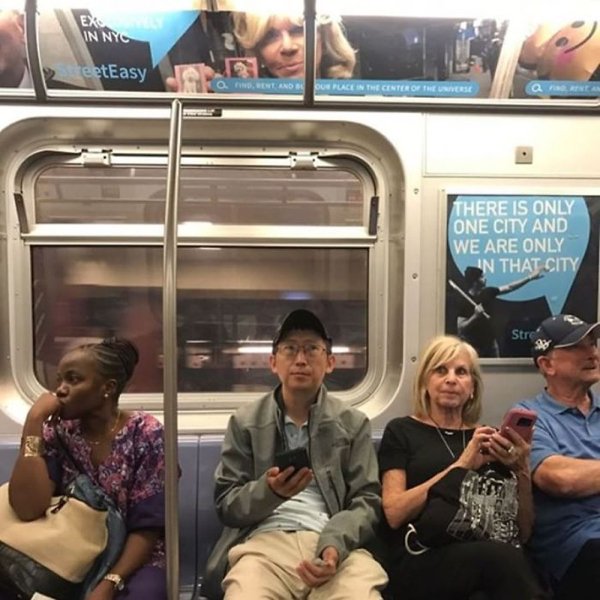 Unexpected Coincidences In Public Transport (29 pics)