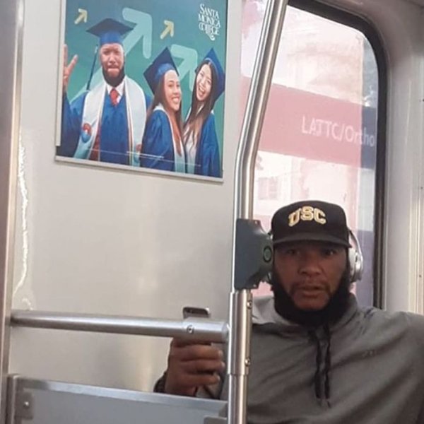 Unexpected Coincidences In Public Transport (29 pics)