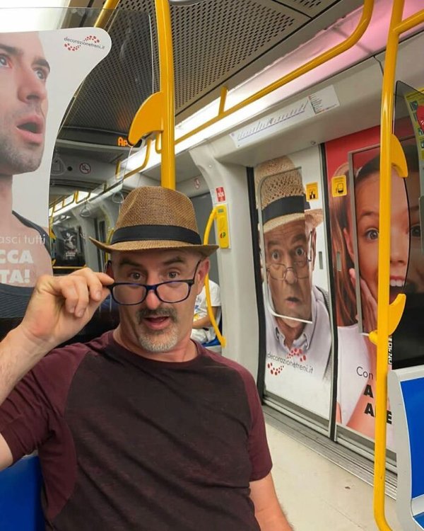 Unexpected Coincidences In Public Transport (29 pics)