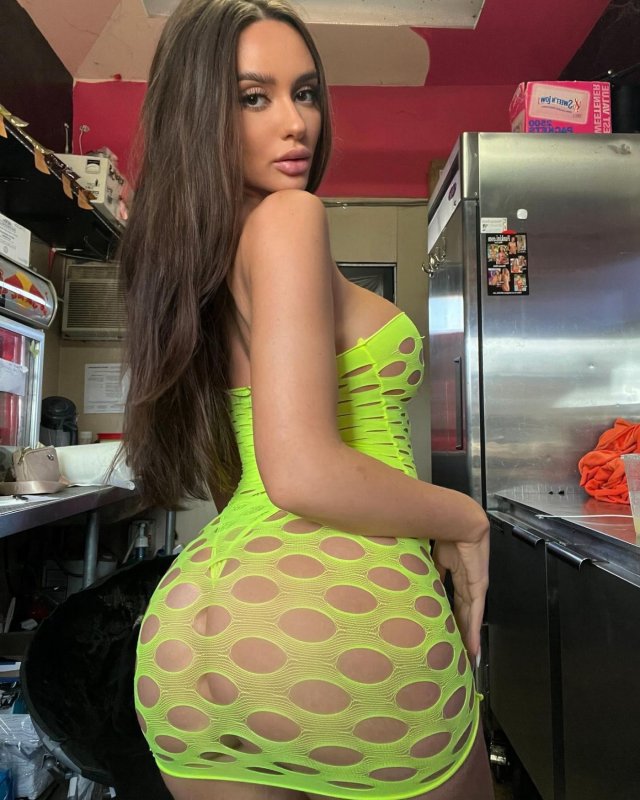 Side View (34 pics)