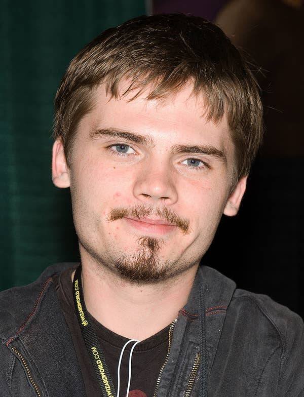 Child Actors From Popular Christmas Movies Then And Now (45 pics)