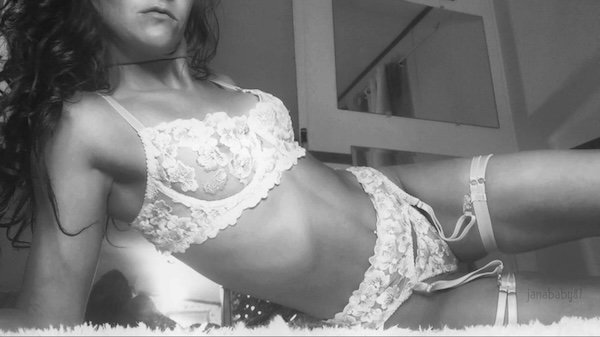 Slim Girls (34 pics)