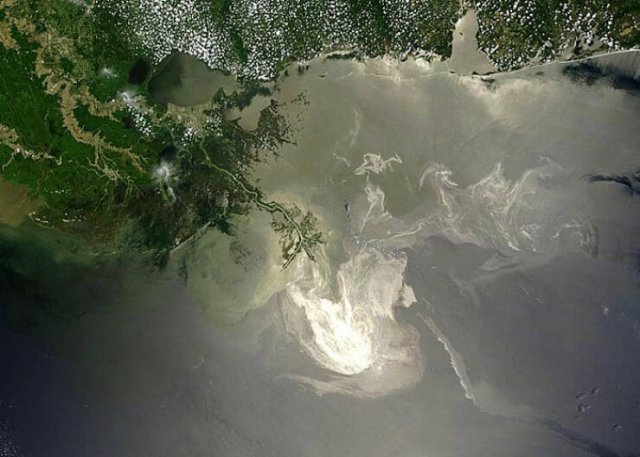 Oceanic Nightmares (28 pics)