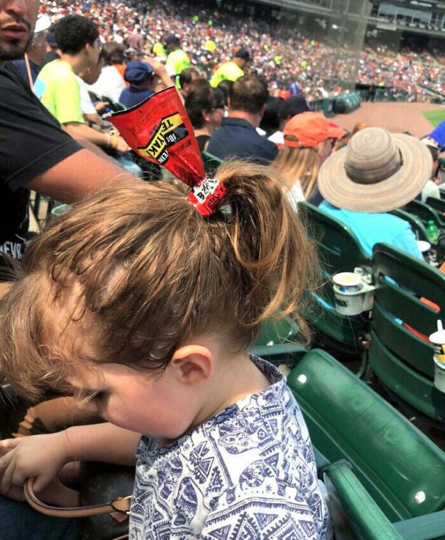 When Children Are Left With Their Fathers (24 pics) When Children Are Left With Their Fathers (24 pics)