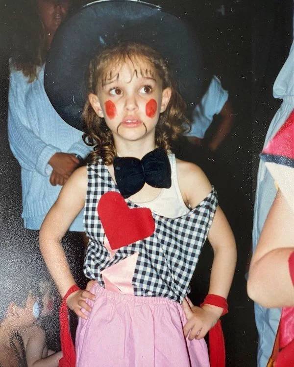 Celebrities In Their Youth (24 pics) Celebrities In Their Youth (24 pics)