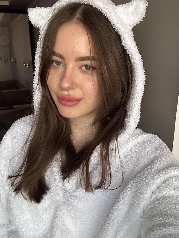 Girls In Pajamas (33 pics)