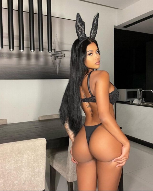 Side View (33 pics)