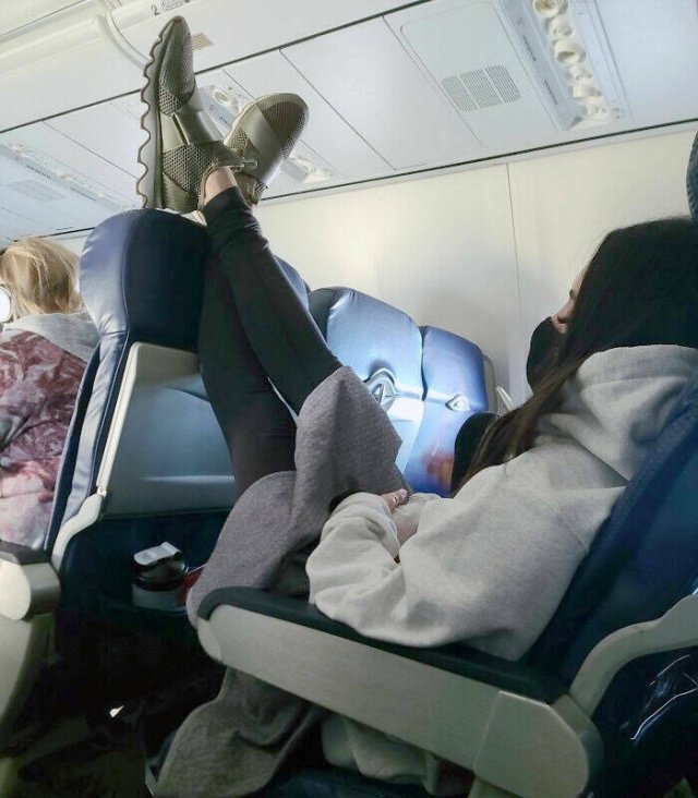 Annoying Passengers (20 pics)