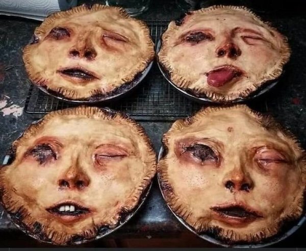 Unusual And Creepy Cakes (29 pics)