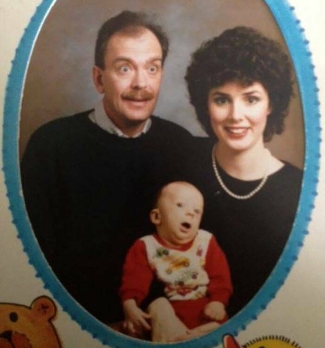 Awkward And Funny Family Photos (24 pics)